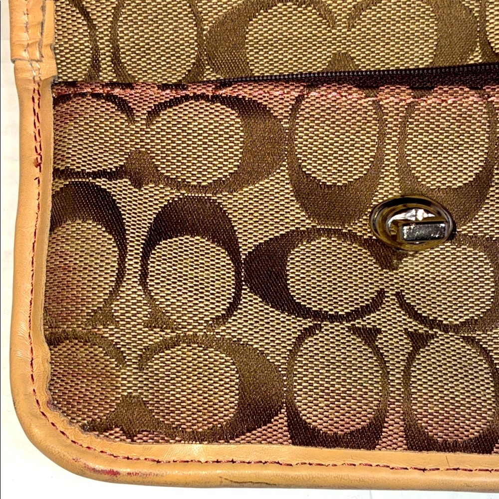 Vintage Coach Park Signature Canvas Wallet, AS IS - Picture 11 of 16